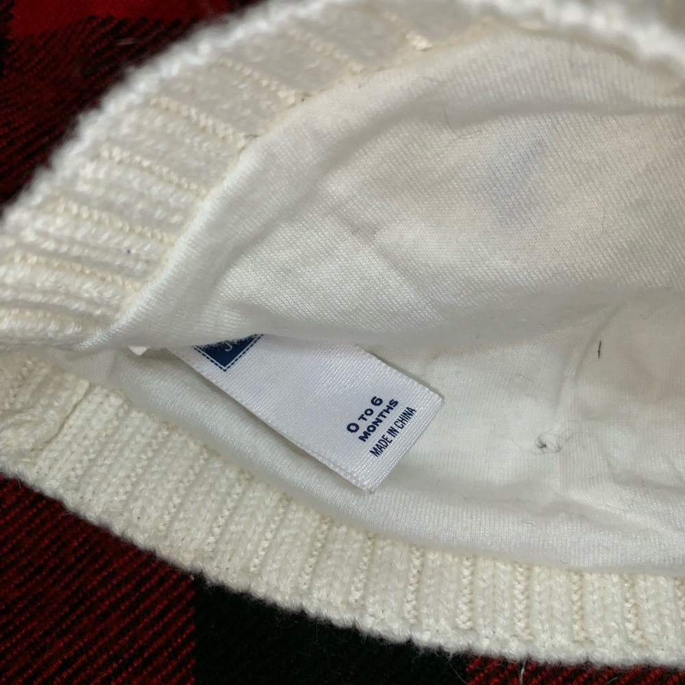 Winter hat - Picture 2 of 2